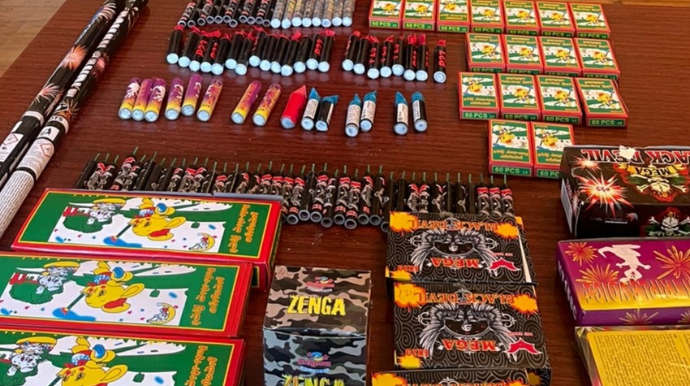 Ağdaşda pirotexniki vasitələr satan şəxs saxlanılıb 