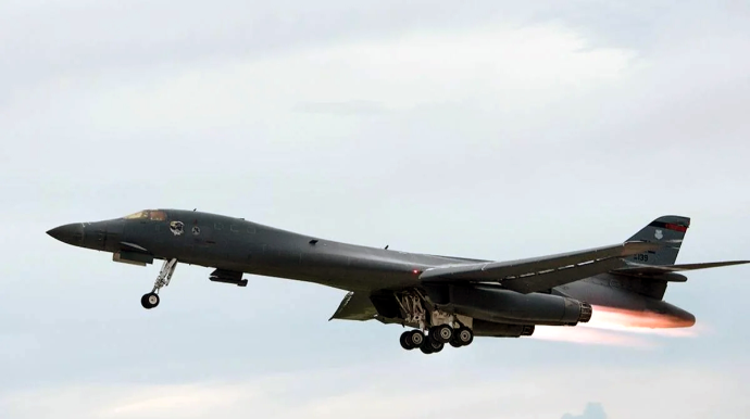 ABŞ-nin "B-1" bombardmançı təyyarələri yenidən İrana göndərilib 