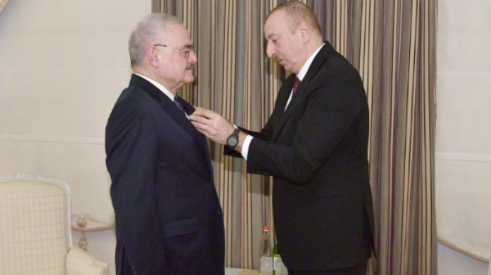 İlham Əliyev Artur Rasi-zadəyə ordenini təqdim etdi    - FOTO