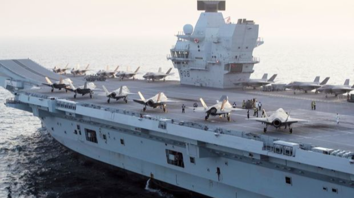 Britaniyanın hərbi donanmasının flaqman gəmisində yanğın olub