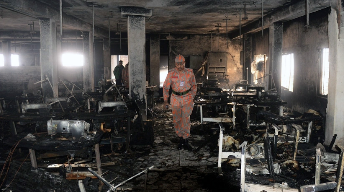 Tikiş fabrikində yanğın: 16 ölü 