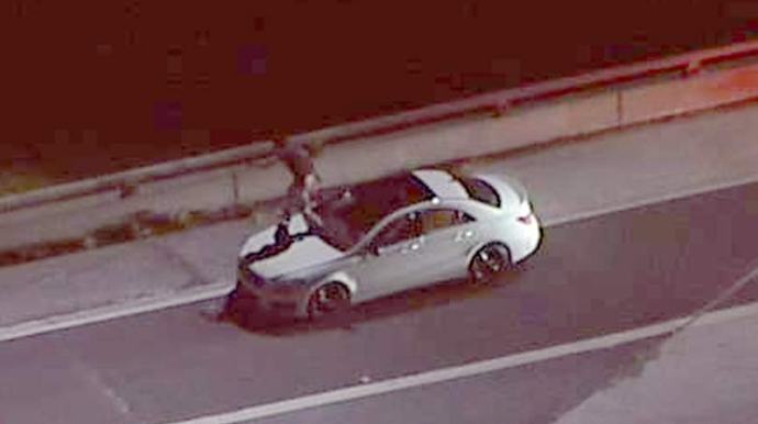 Polis təqib zamanı qeyri-adi hadisə ilə üzləşdi - VİDEO 