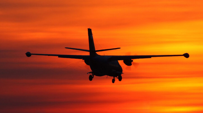 Hindistan təyyarəsi bomba səbəbindən təcili eniş etdi