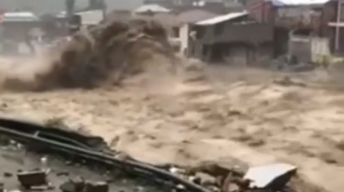 Pakistanda daşqınlar min nəfərin canını aldı - İlham Əliyev 2 milyon dollar yardım ayırdı   - VİDEO