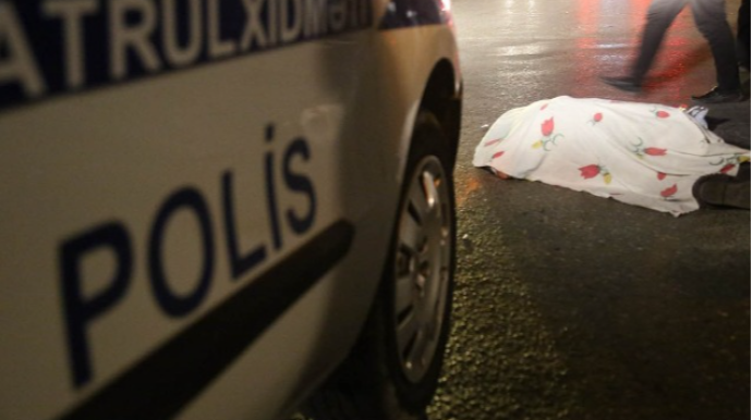 Yolu keçən piyadanı maşın vurub öldürdü 