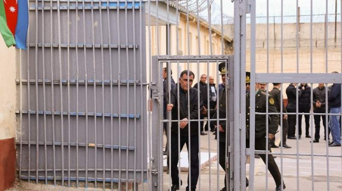 40 nəfərin adı Əfv Komissiyasına təqdim edildi: Kimlər var? 