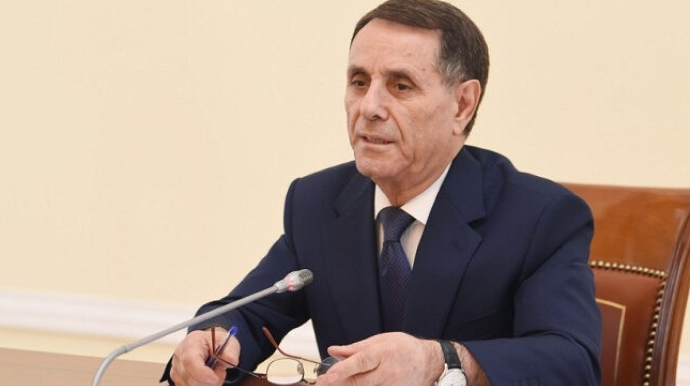 Novruz Məmmədov işdən çıxdı 