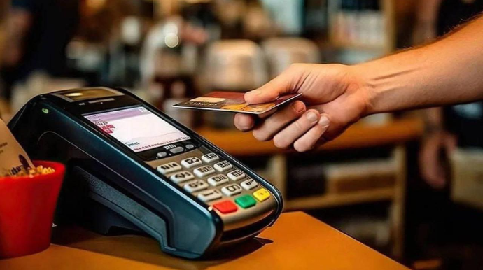 Təmassız ödənişlərin sürətlə artımı ölkə iqtisadiyyatına necə təsir edir? – Mütəxəssis RƏYİ 