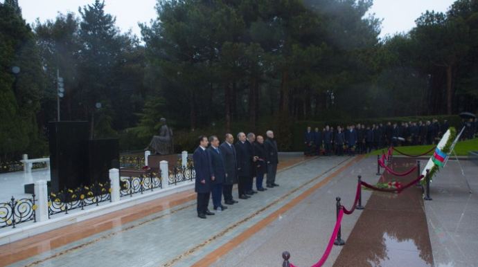 Baş Prokurorluqda Heydər Əliyevin xatirəsi anıldı   - FOTO
