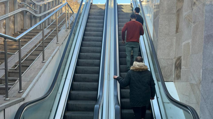 Qış parkındakı bütün eskalatorlar işə salındı - VİDEO