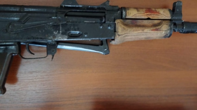 Yardımlıda dərədən silah-sursat aşkarlanıb 