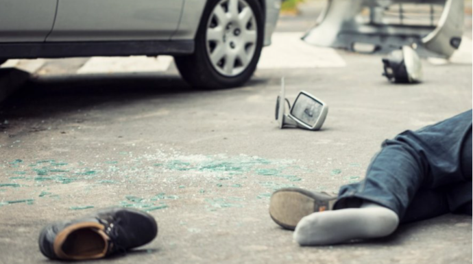 İki piyadanı maşın vurub öldürdü 