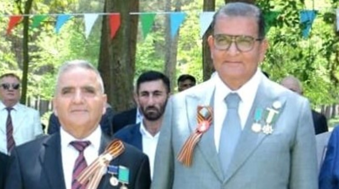 SSRİ bayrağı qalmaqalı davam edir: Yeni sədr istefa verdi 