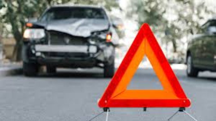 Tovuzda "Opel" ağaca çırpılıb, xəsarət alan var - FOTO 