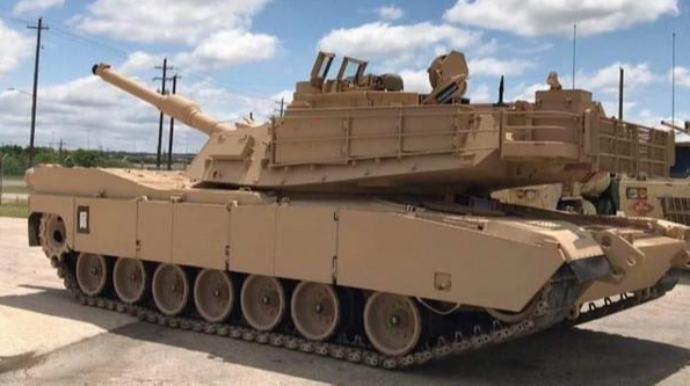 Polşa Ukraynaya verdiyi tankların əvəzinə ABŞ-dan yeni tanklar alıb 