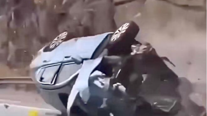 Sağ-sol edib "hoqqa verən" sürücünün həzin sonu  - VİDEO