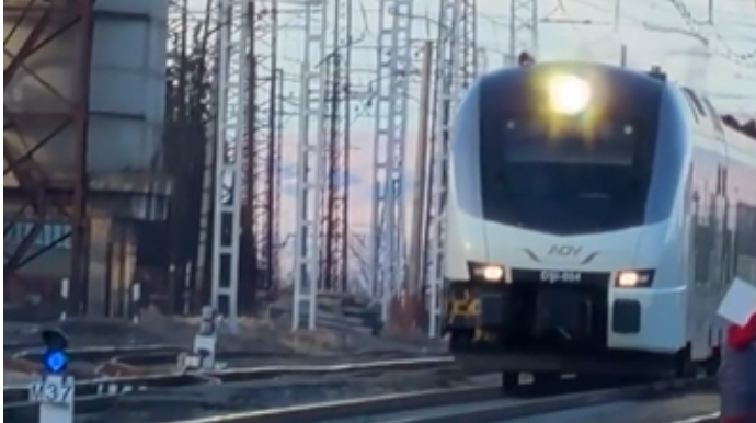 Qatarları qəzaya salmaq istəyənlər var - Ölümlə oynayanlar kimlərdir? - REAL VİDEO  