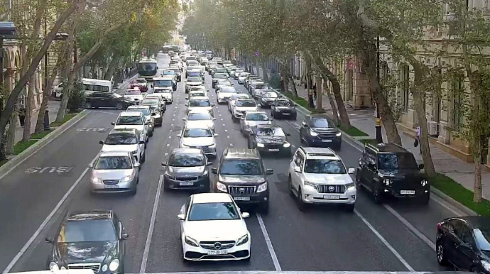 Paytaxtda sıxlıq olan küçələrin SİYAHISI  