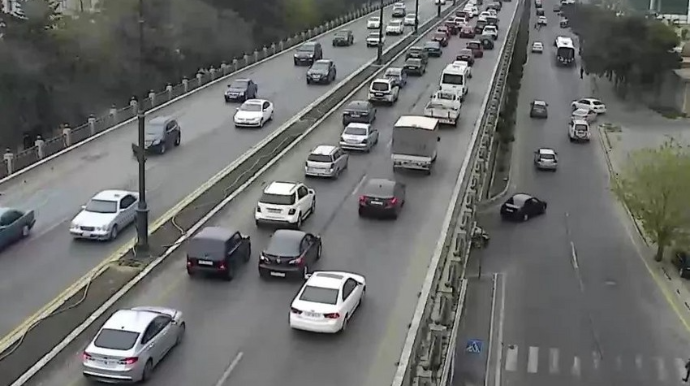 Bakının bir sıra yollarında tıxac var - SİYAHI 