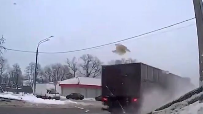 "Kamaz" drift edəndə axırı belə olur - MARAQLI VİDEO 