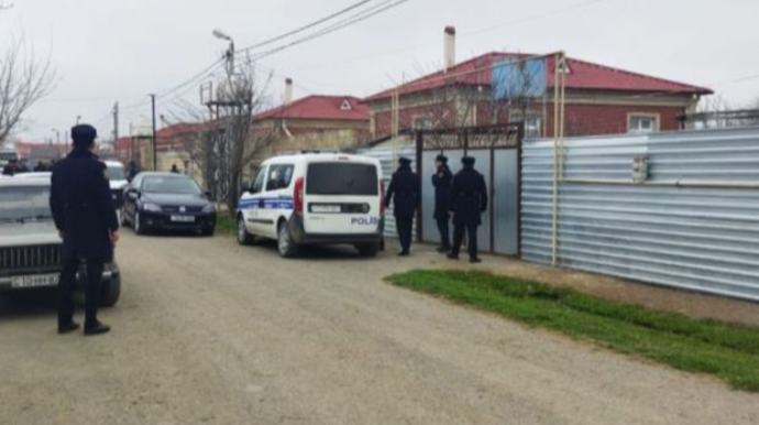 Ağdamda dörd il əvvəl öldürülən qızın meyiti evlərinin həyətindən tapıldı - FOTO 