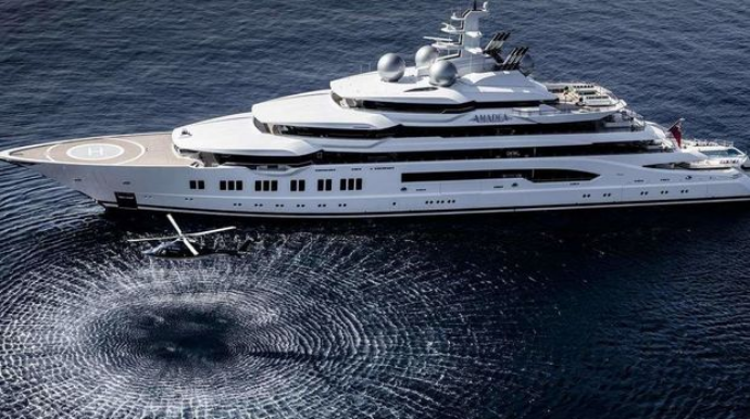 Rusiyalı senatorla milyarderin bacısının superyaxtalarına HƏBS QOYULDU - FOTO 