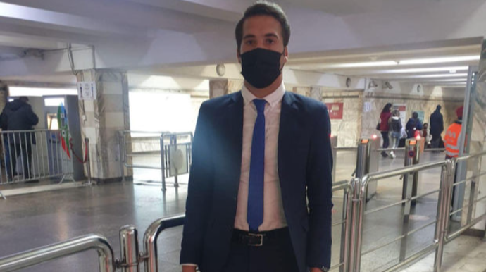 Metroda koronavirus xəstəsi SAXLANILDI  - FOTO