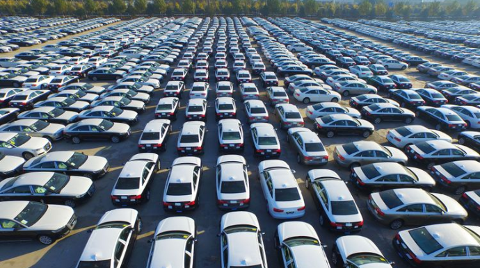 "Moody’s" qlobal avtomobil sənayesi üzrə proqnozunu yaxşılaşdırıb