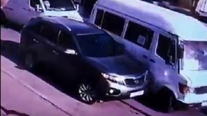 Dayandığı yerdə başına iş gəldi - ANBAAN VİDEO 