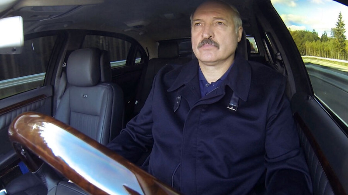 "Daha çox gəlir üçün "Mercedes"dən  boz ata keçin" - Lukaşenko 