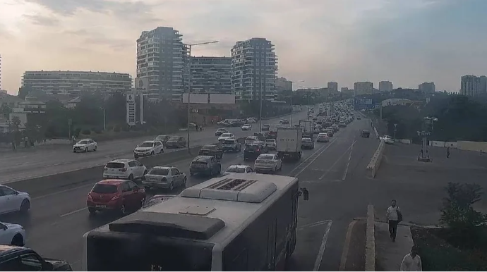 Paytaxtın bu küçələrində SIXLIQ VAR 