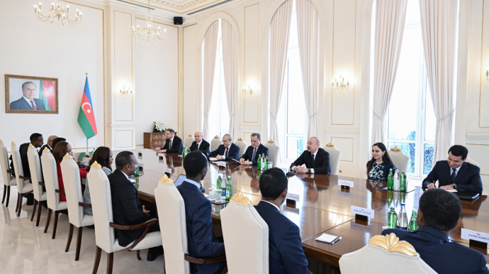 Prezident Efiopiyanın Baş naziri ilə geniş tərkibdə görüşdü - FOTOLAR 