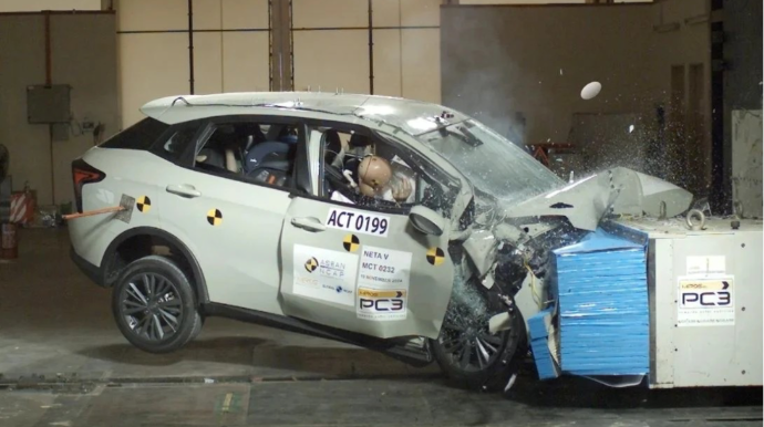 Bu Çin avtomobili kraş-testdə 0 bal aldı - VİDEO