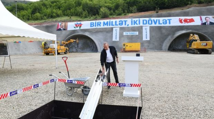 İlham Əliyev Daşaltıda inşa olunacaq tunelin təməlini qoydu  - FOTO - VİDEO