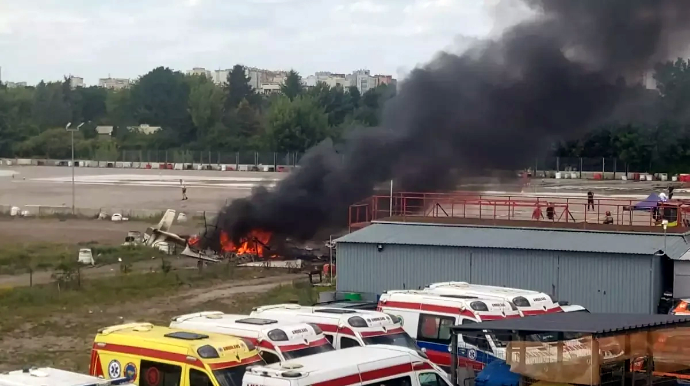 Varşavanın hava limanında təyyarə qəzaya uğrayıb, iki nəfər həlak olub 