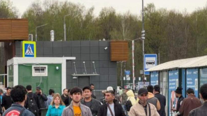 Moskvada qanunları pozan 15 mindən çox miqrant deportasiya edilib