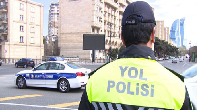 Bakıda bağlanan yollar açıldı