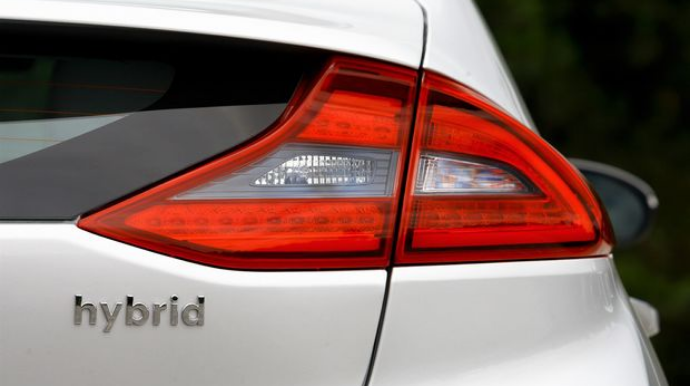 “Hibrid”lər xaricdən gətirilən maşınların 11 faizini təşkil edir