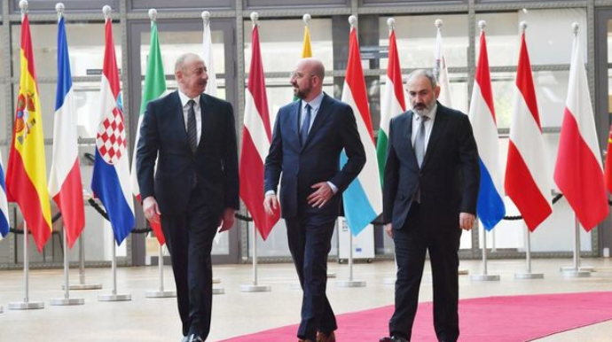 Əliyevlə Paşinyanın ehtimal edilən görüşü: Danışıqlar harada olacaq?