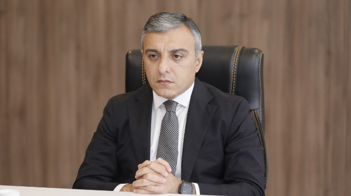 Yeni sədr özünə müşavir təyin etdi - FOTO