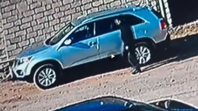 Evlərdən bu yolla 25 minlik oğurluq edibmiş - VİDEO