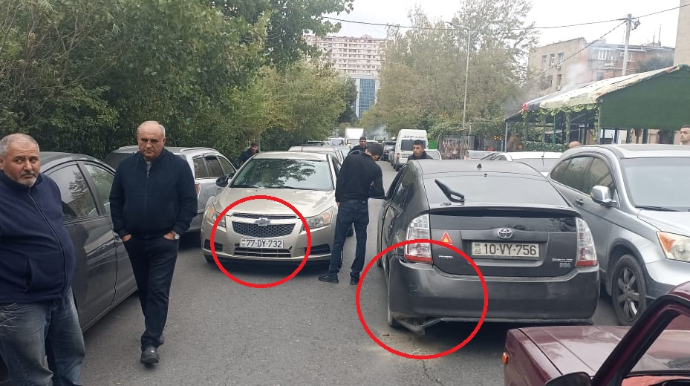 Bakıda “Prius”u vurub qaçıdılar:  sürücü axtarılır  - FOTO