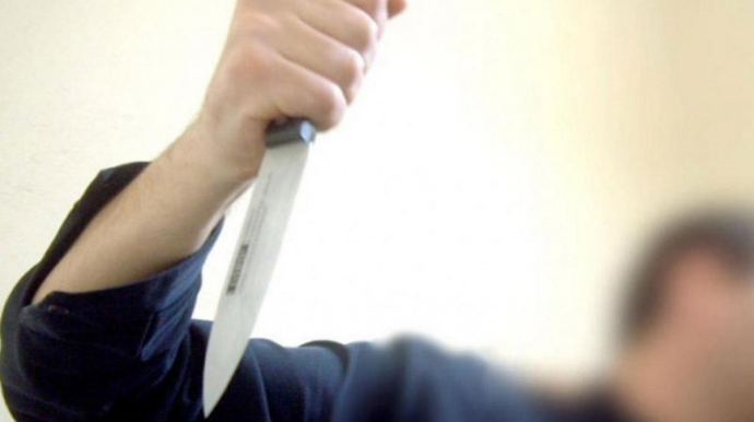 Bakı sakini naməlum şəraitdə bıçaqlanıb