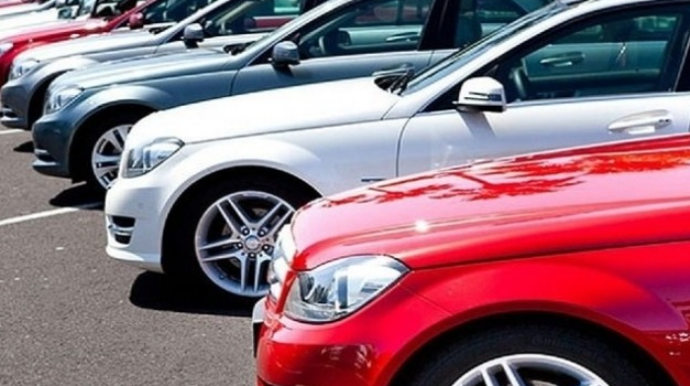 Ölkədə minik avtomobillərinin sayı 1,5 milyonu keçdi 