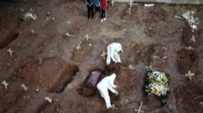 Kənddə meyit 15 nəfəri koronavirusa yoluxdurdu