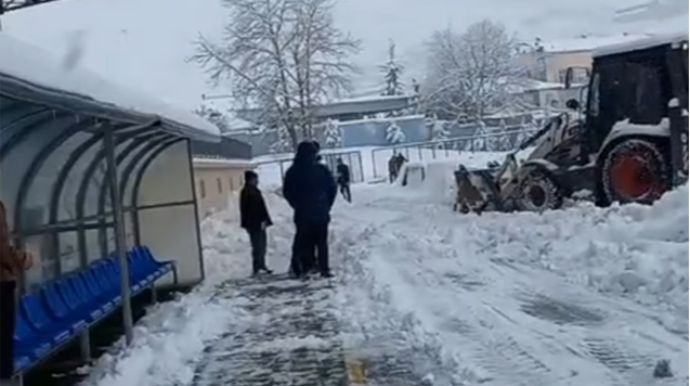Bir saat sonra oyun var, stadion bu vəziyyətdədir - VİDEO