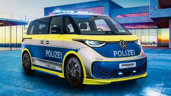 Ənənəvi polis maşınları elektromobillərlə əvəzlənəcək? - FOTO