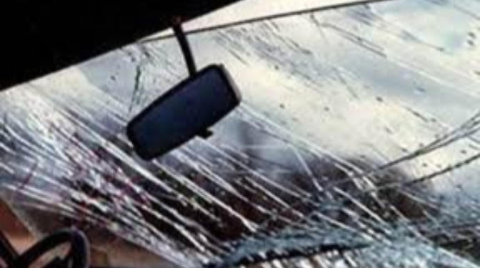 Neftçalada “Lada” və “Opel” toqquşaraq yandı, xəsarət alan var 