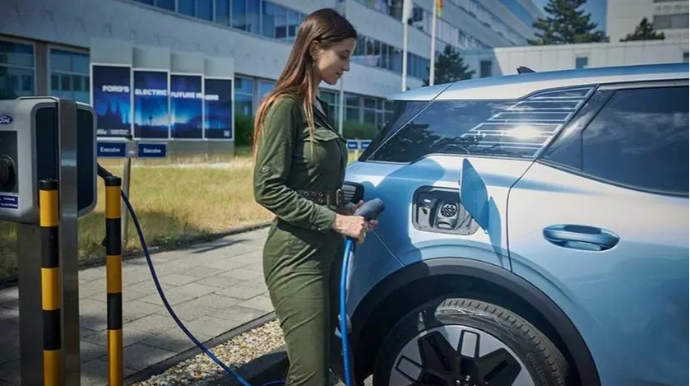 Elektromobilə dövlət subsidiyasını istehsalçılar mənimsəyir – EKSPERT RƏYİ 