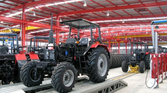 В Азербайджане создана новая компания по производству тракторов 